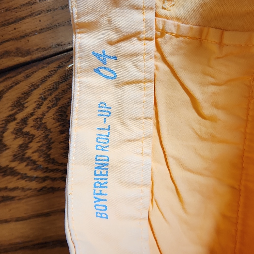 GAP Boyfriend Roll-Up Neon Dye Shorts - Picture 4 of 8